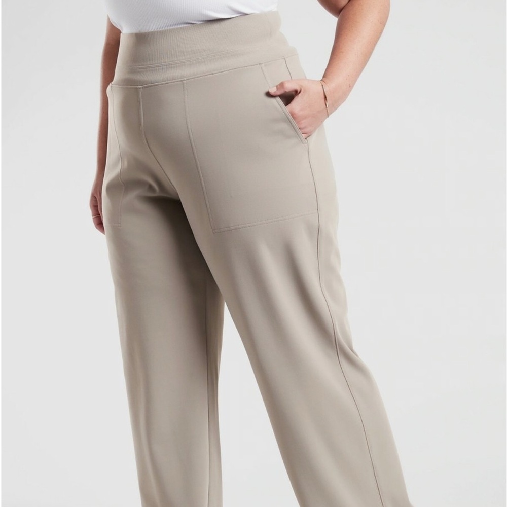 Athleta Stylish Gray Wide-Leg Pants - Picture 11 of 15